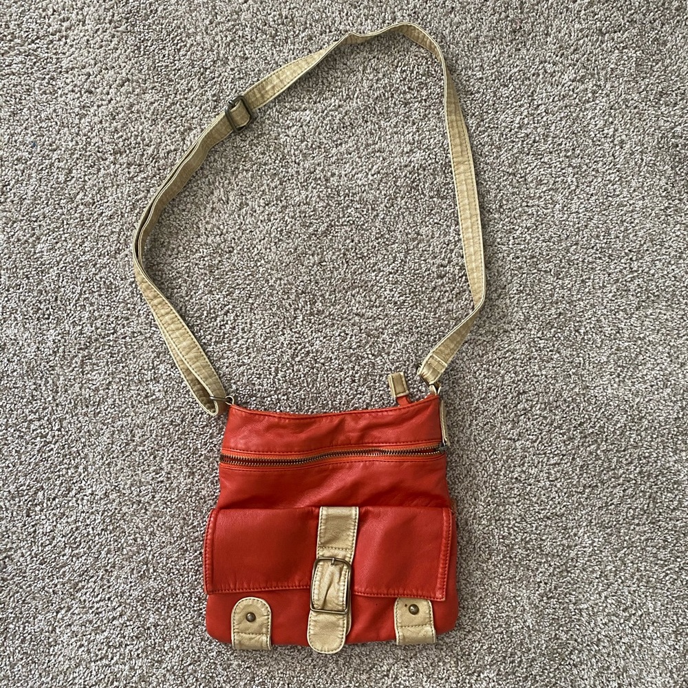 Casual orange/red purse